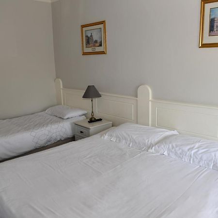 Railway House Guest House Mullingar Eksteriør bilde